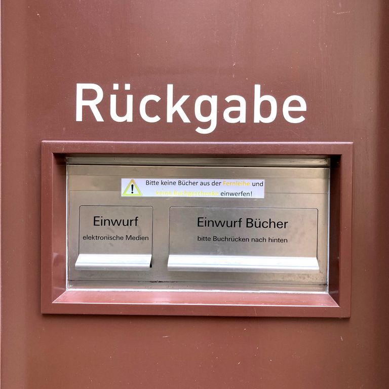 Buchrückgabe Geld + Kontakte